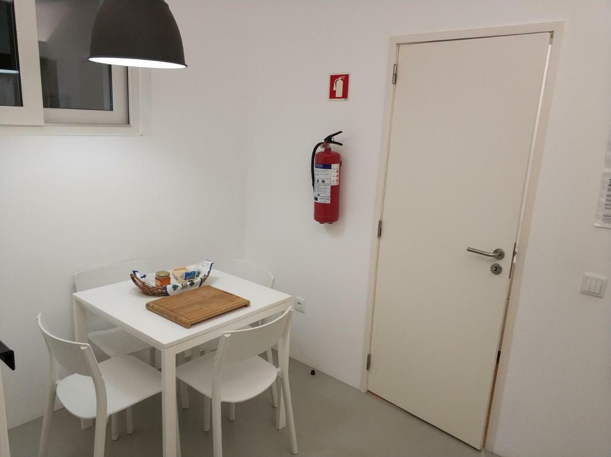 Lila'S Beach Apartment São Roque Extérieur photo
